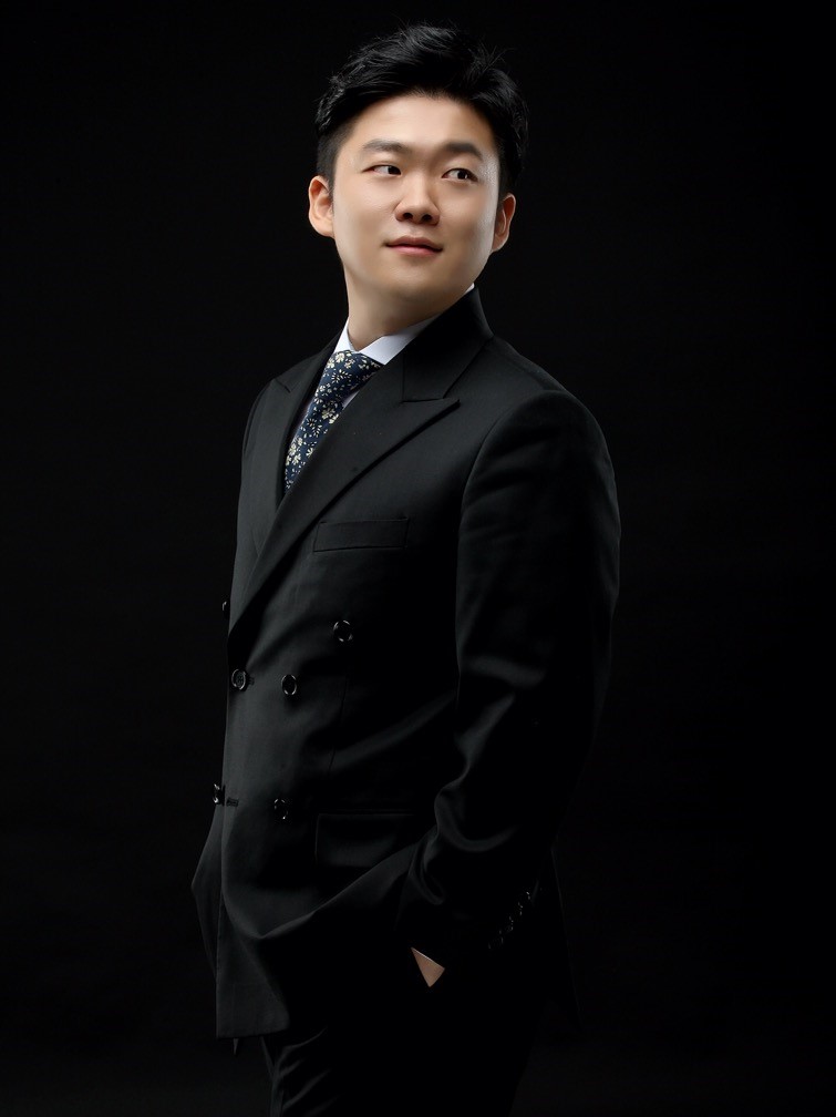 구성찬 사진